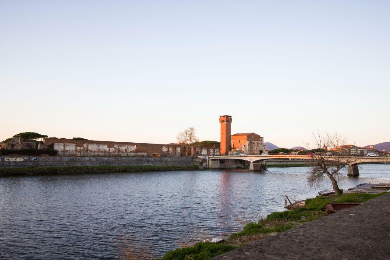 Innpisarentals - Pisa Riverside Apartment Buitenkant foto